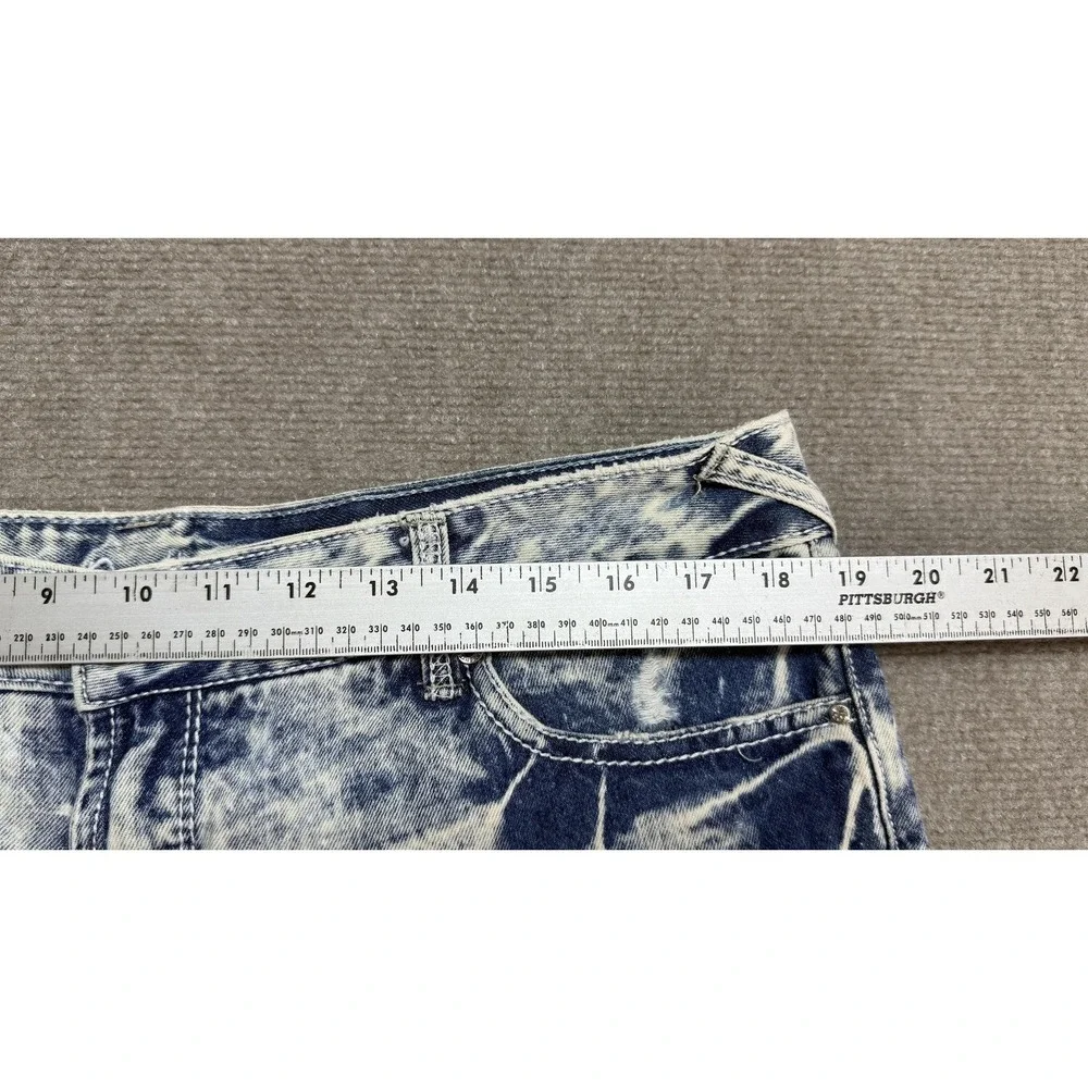 Amethyst Shorts Juniors 13 Blue Acid Wash Denim Cuffed Cutoff Eyelet Hem‎